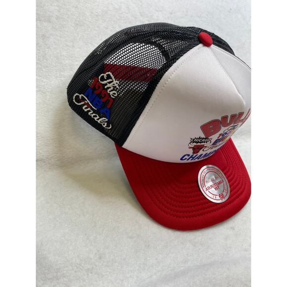 NWT Mitchell & Ness Chicago Bulls Hardwood Classics SOUL Champs Fest Hat - Picture 3 of 4